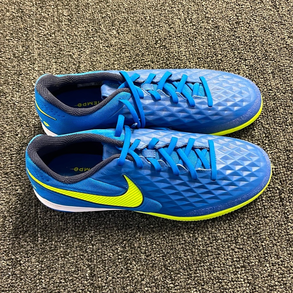 Nike Tiempo Sneakers